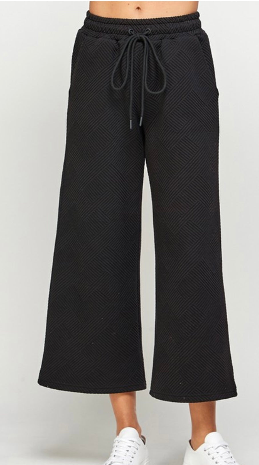 TEXTURED TOP AND PANT SET