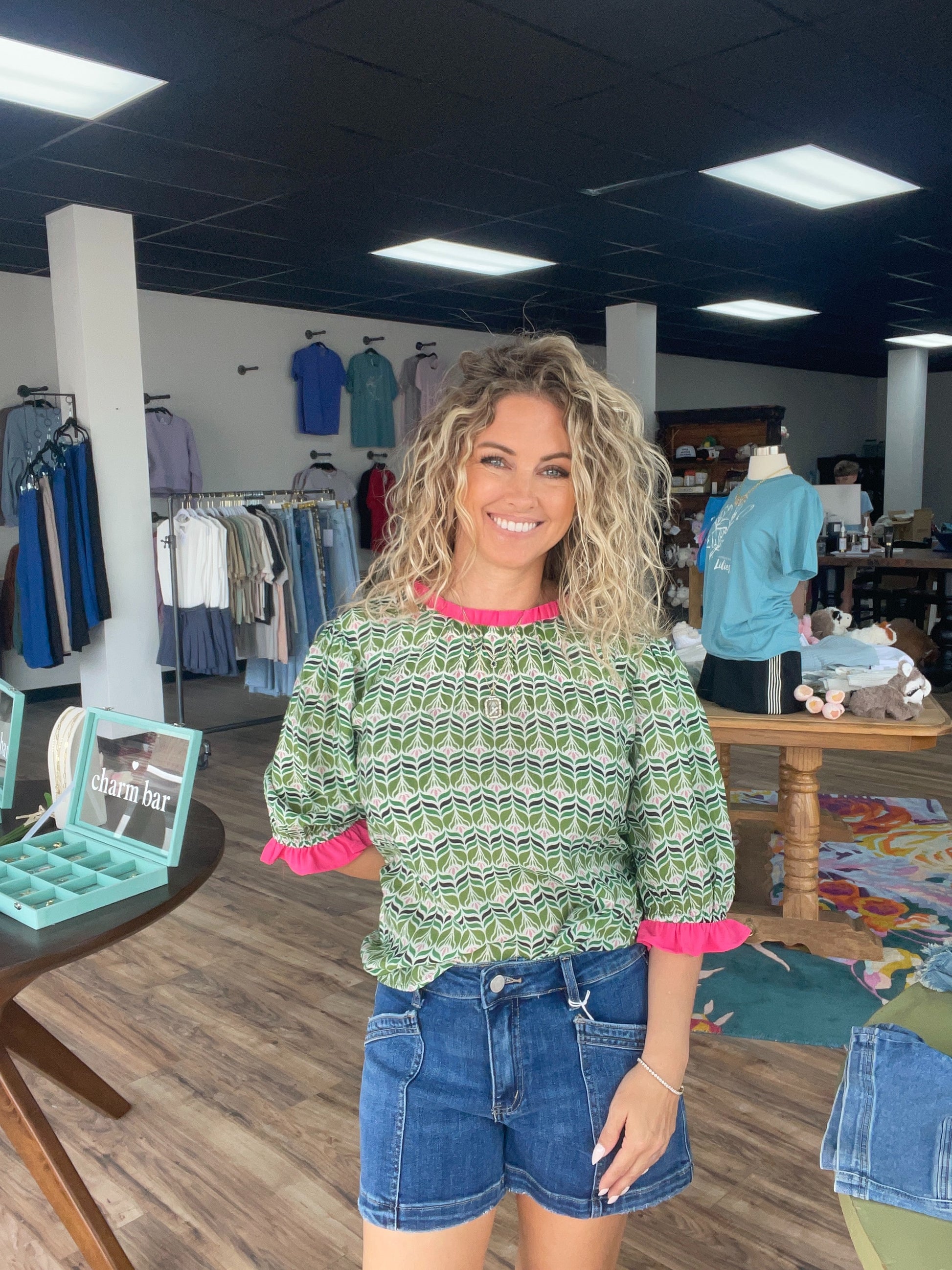 Contrast Ruffle Puff Sleeve Print Top