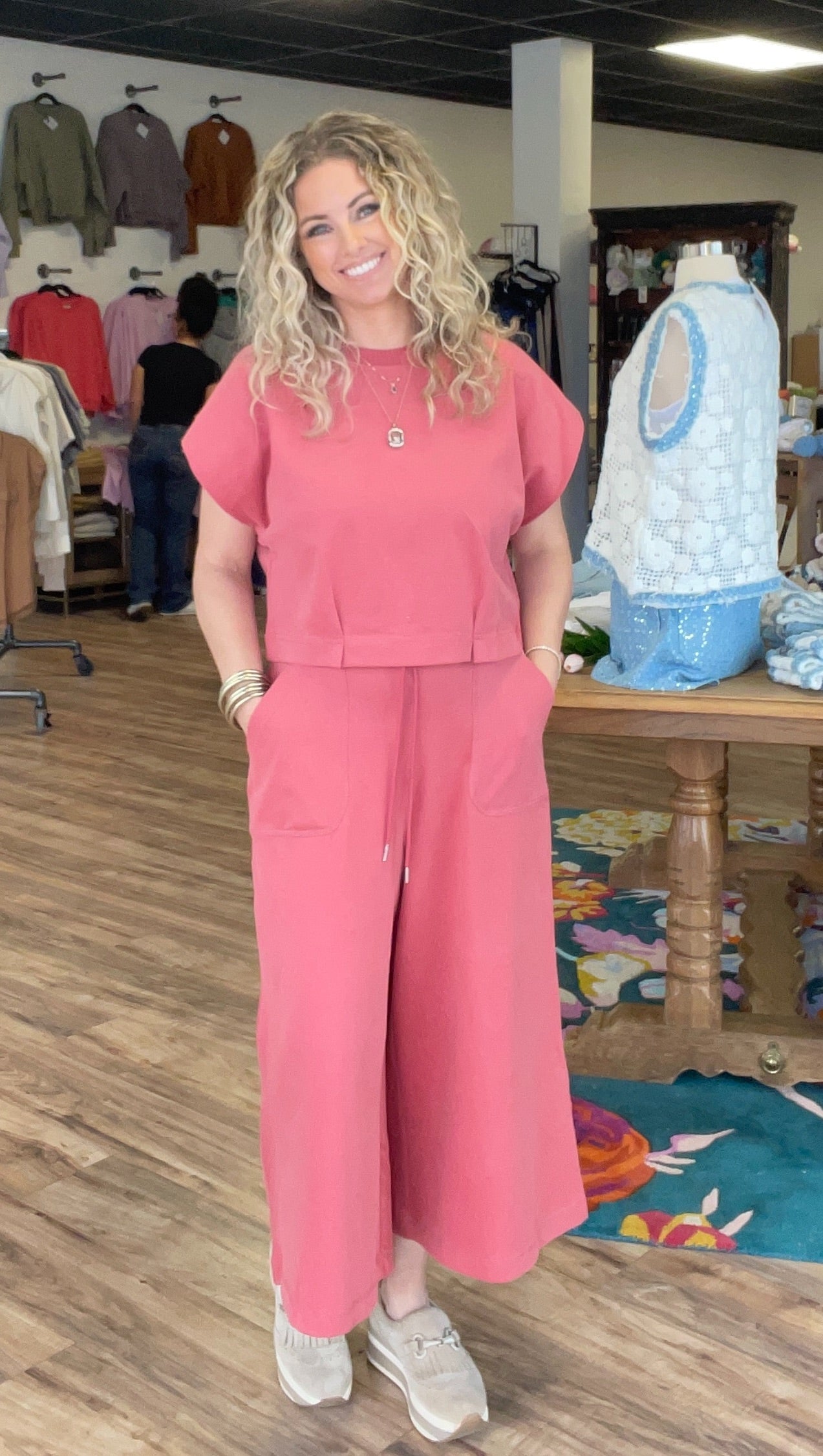 Button Back Dark Rose Set