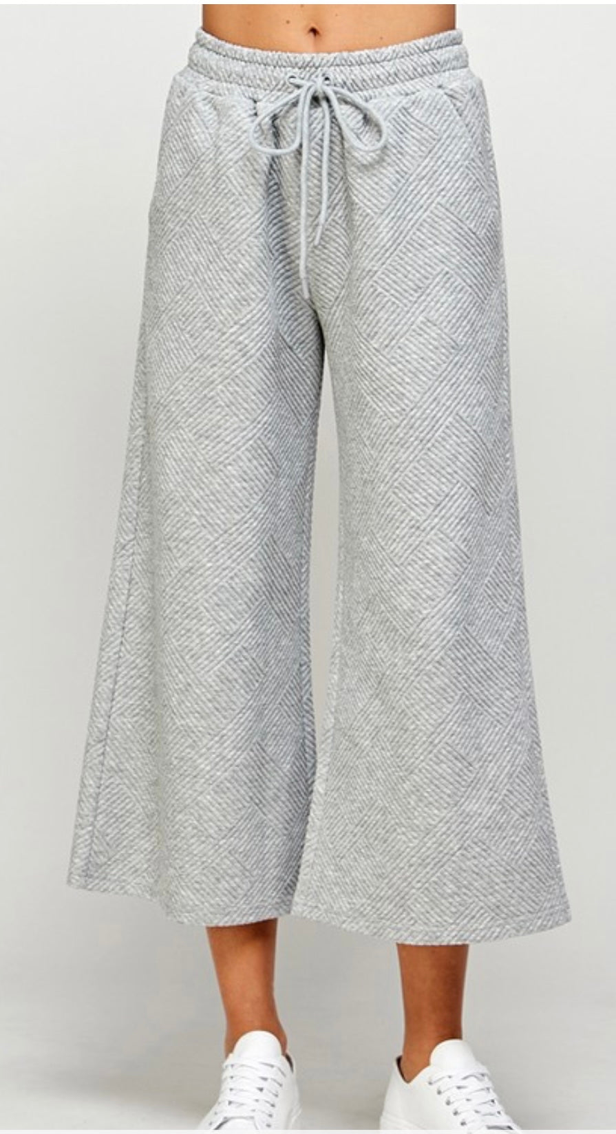 TEXTURED TOP AND PANT SET