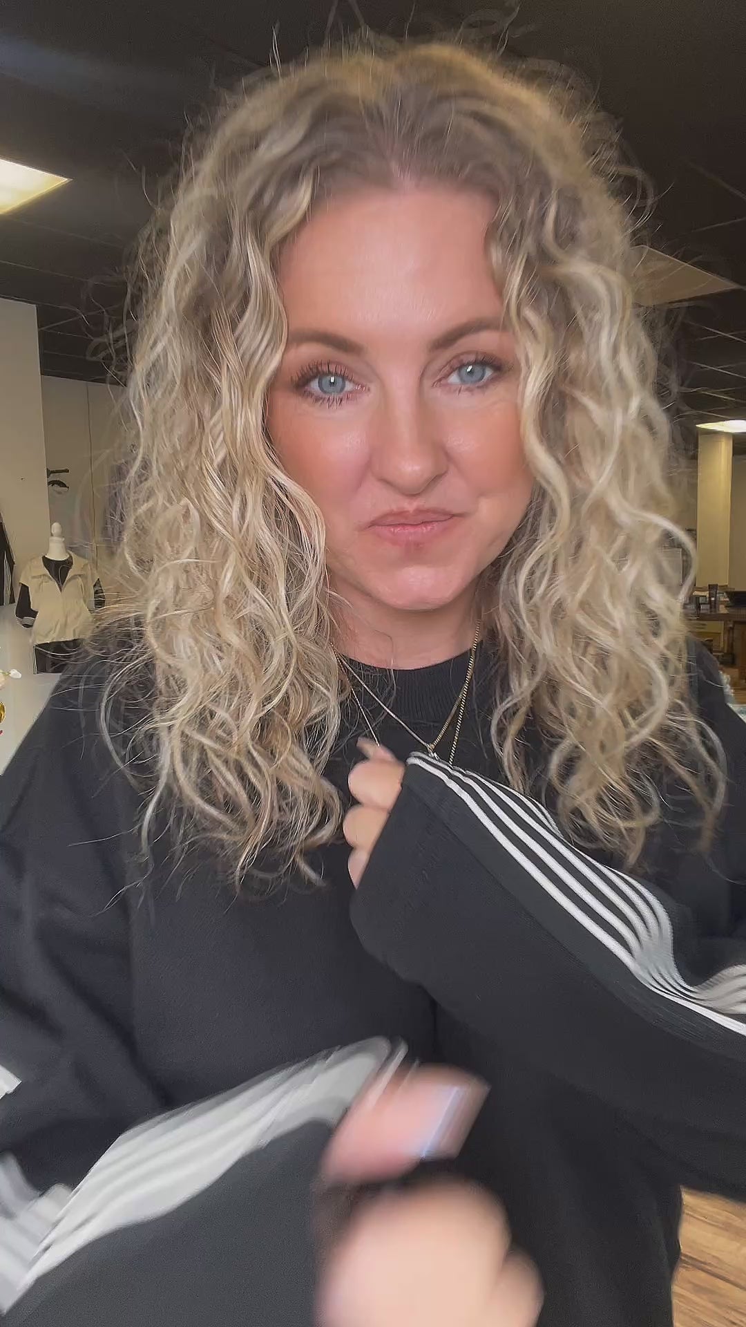 Black Wrap Around Stripe